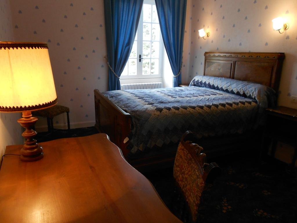 Hotel Restaurant Du Moulin De Barette Blavozy Habitación foto